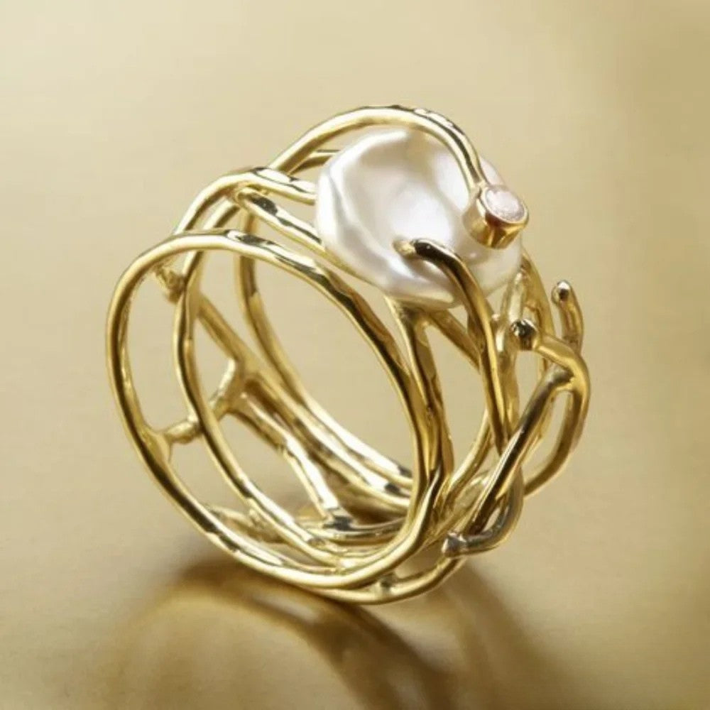 Victoria | Antique Thin Ring with Pearl