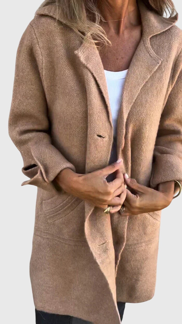 Victoria Blazer with Buttons |