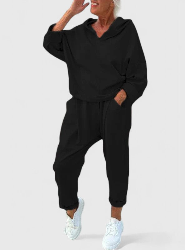 Victoria | Comfortable Hooded Sweatshirt Set