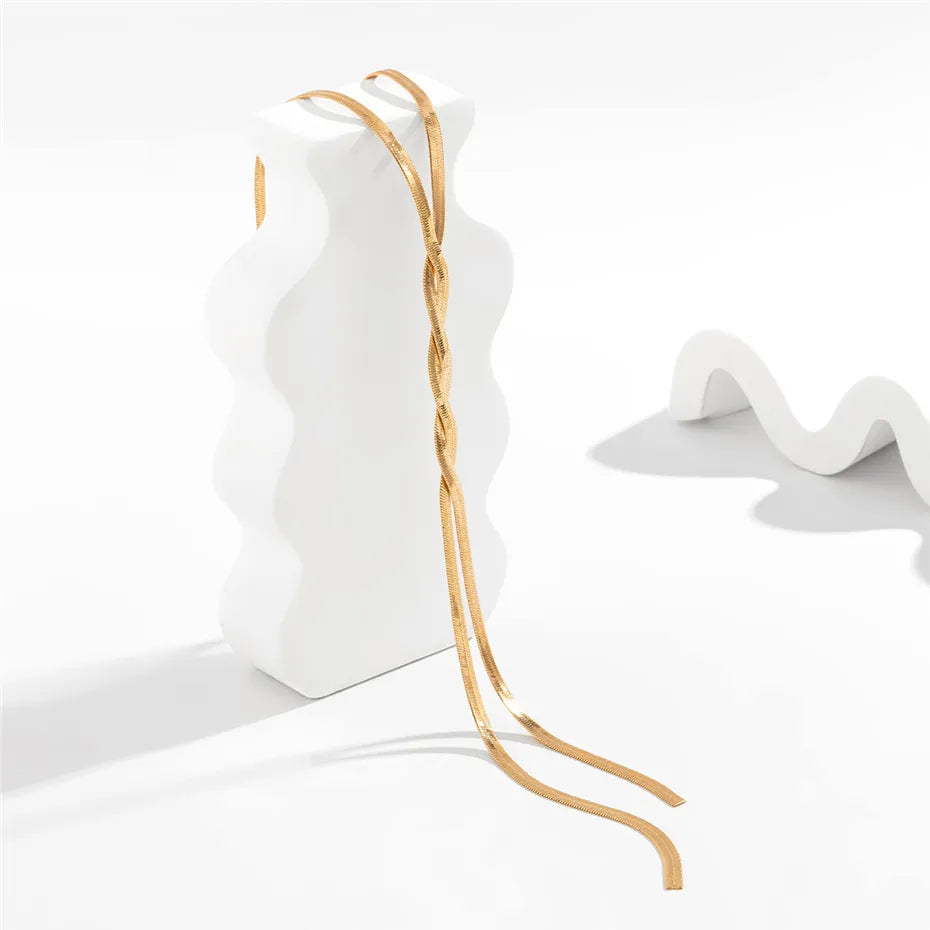 Victoria | Elegant Long Necklace with Adjustable Snake Design