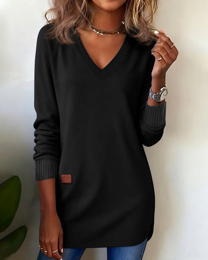 Bella® | Fashionable Sweatshirt with V-Neck