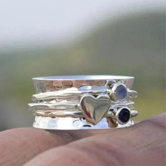 Victoria | Heart-Shaped Spinner Ring