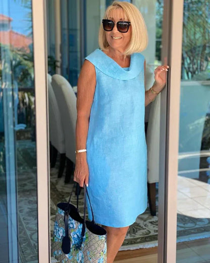 Perla – Sleeveless Sheath Dress with Round Neck