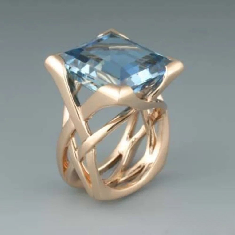 Victoria | Classic Rose Ring