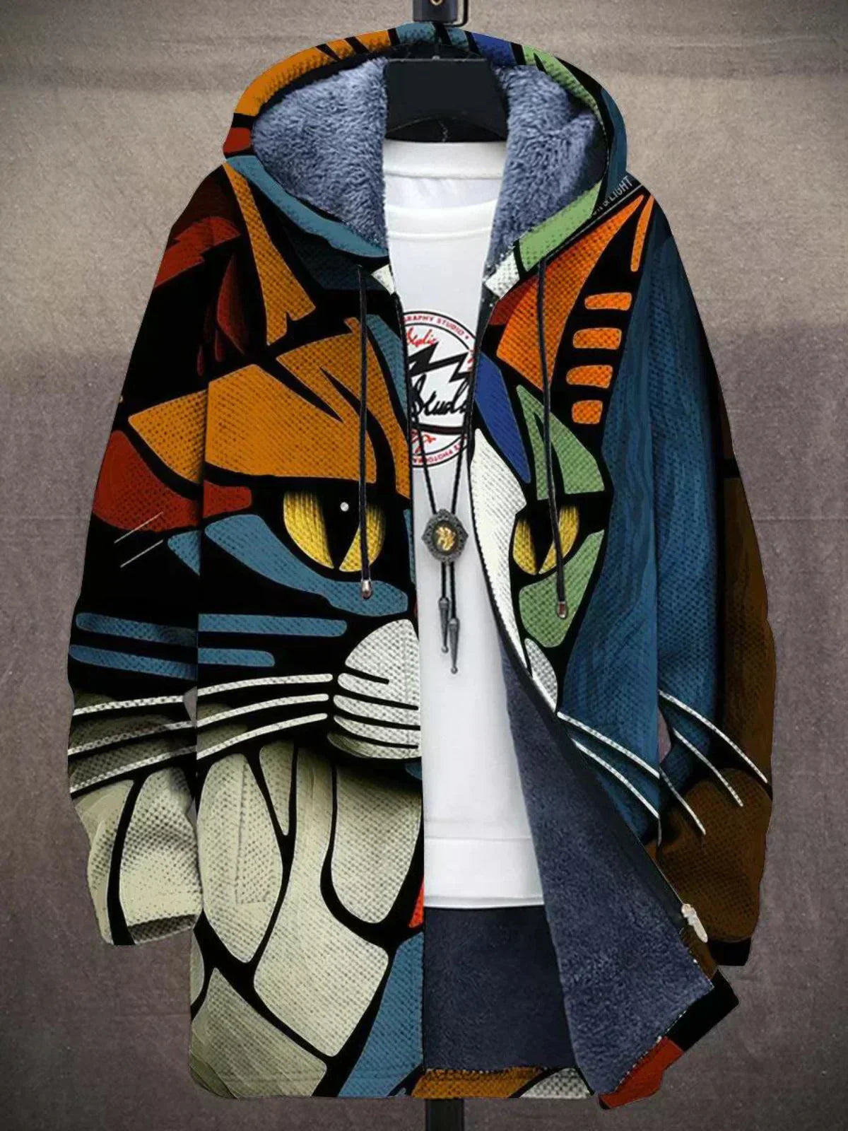 Victoria | Luxurious Cardigan with Artistic Inspiration