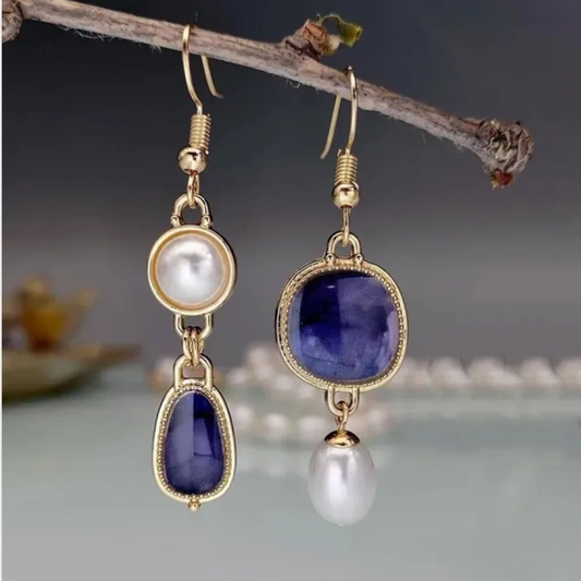 Victoria Retro Blue Stone Earrings |
