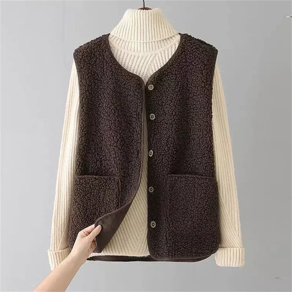 Victoria | Classic Cardigan