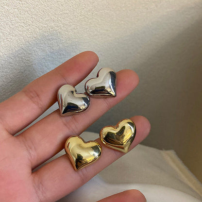 Victoria | Elegant Heart Earrings