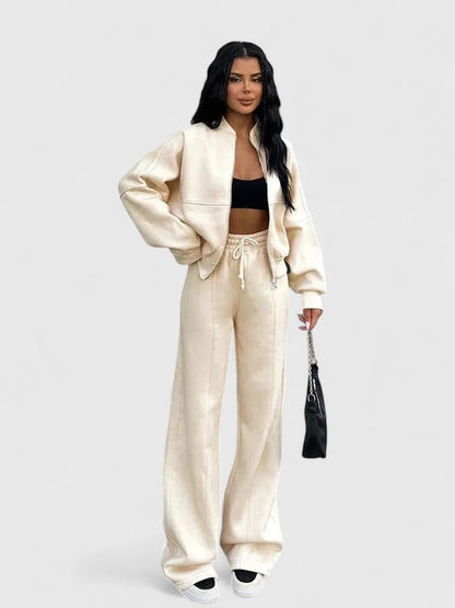 Victoria | Comfortable Sweater and Trousers
