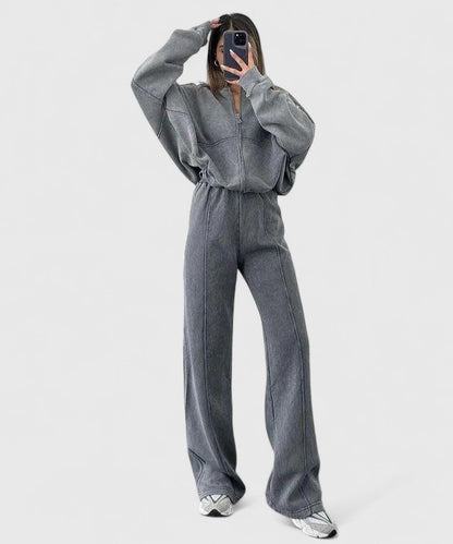 Victoria | Comfortable Sweater and Trousers