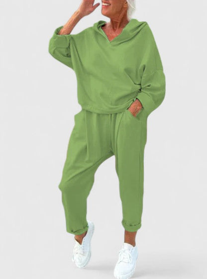 Victoria | Comfortable Hooded Sweatshirt Set