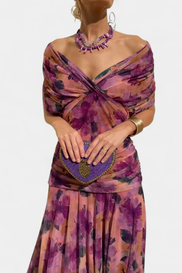 Victoria | Elegant Dress With V-Neckline