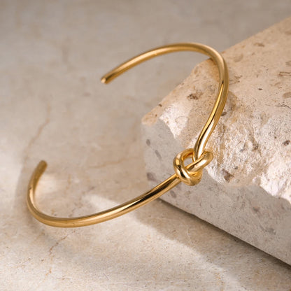 Victoria | Adjustable Vintage Knot Bracelet