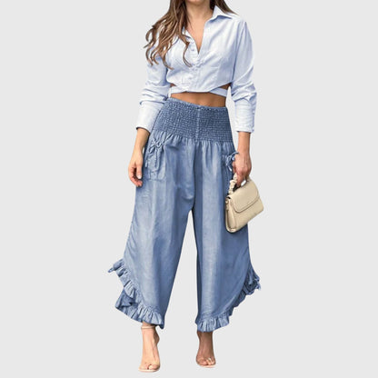 Victoria | Casual Trousers with Fashionable Pleats